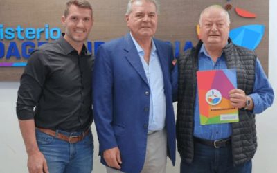 Entrega de subsidios a consorcios de conservación de suelos y créditos a productores afectados por incendios