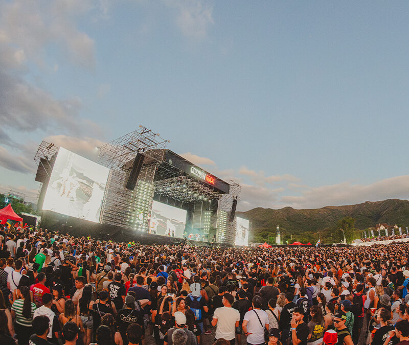 COSQUÍN ROCK 2026: en su edición #26 regresa el festival que hará vibrar las montañas ¡ES POR AHÍ!